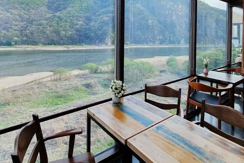 풍류다방 사진 1